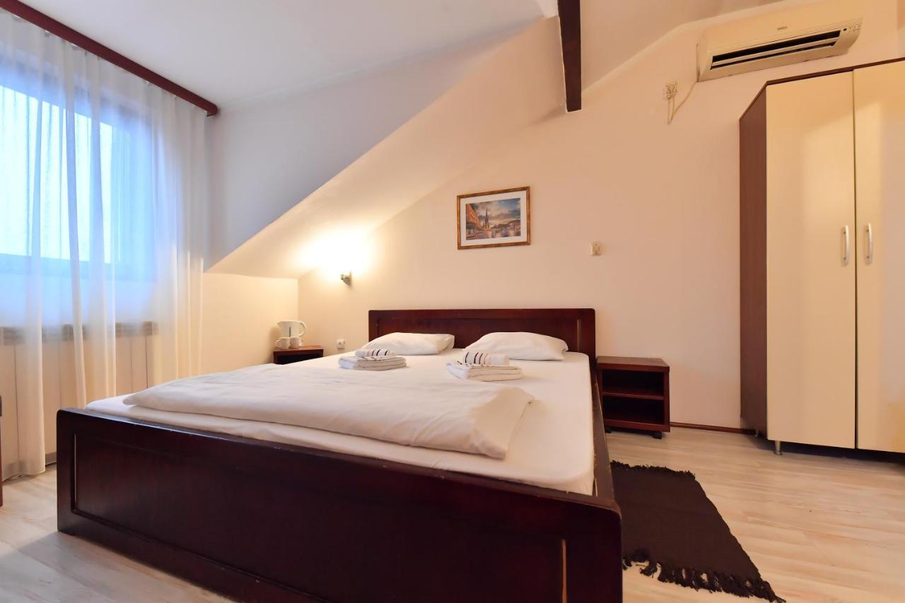 Apartments & Accommodation Stojic نوفي ساد المظهر الخارجي الصورة