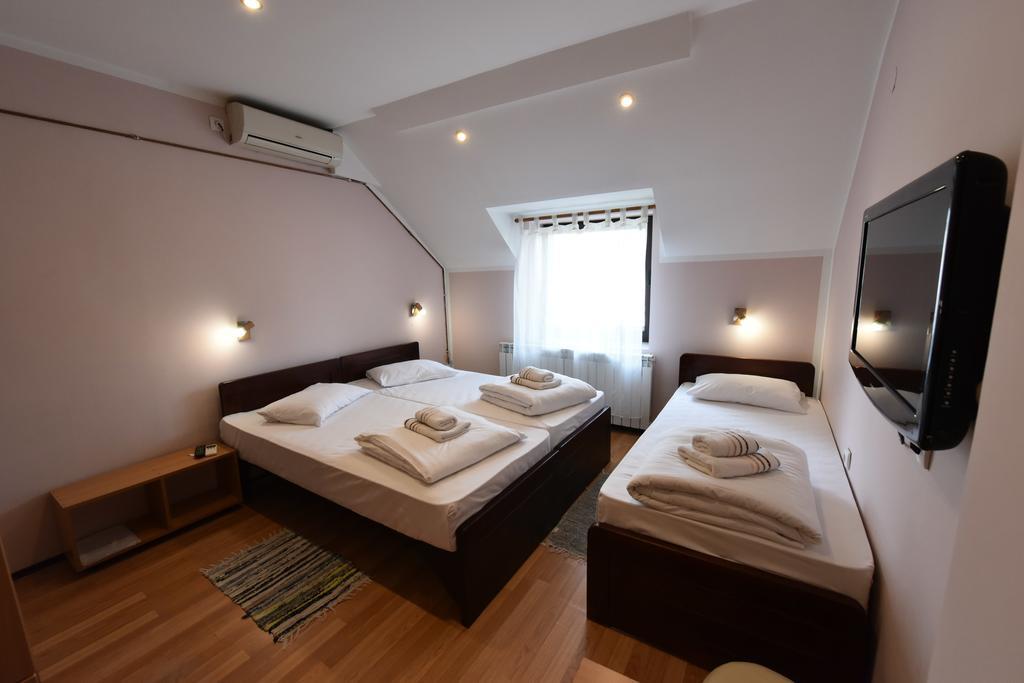 Apartments & Accommodation Stojic نوفي ساد المظهر الخارجي الصورة
